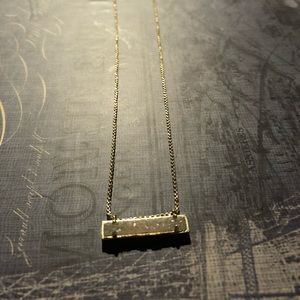 Kendra Scott necklace leanor